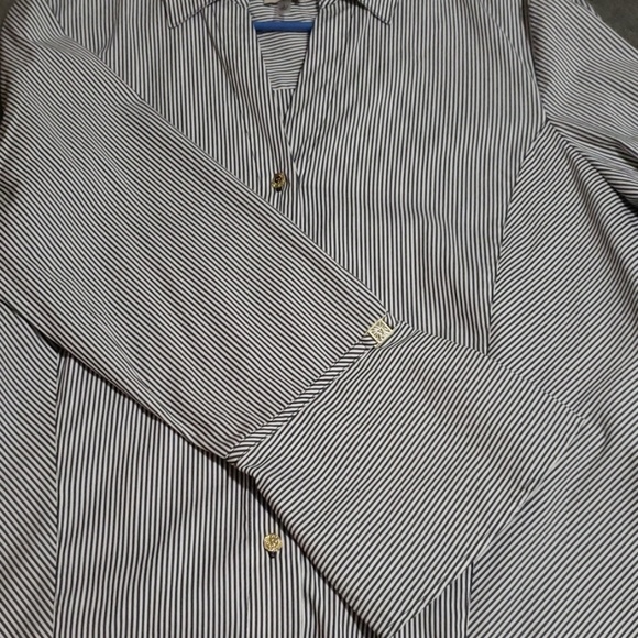 Anne Klein Button-down - Picture 3 of 4